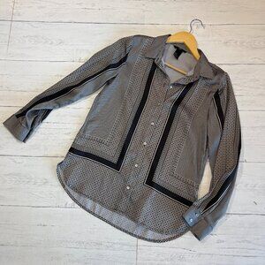 H&M Dress Shirt Womens Size 4 Black & White Geometric Button Down Silky Smooth